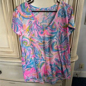 Lilly Pulitzer Pink and Blue Graphic Short Sleeve Tee